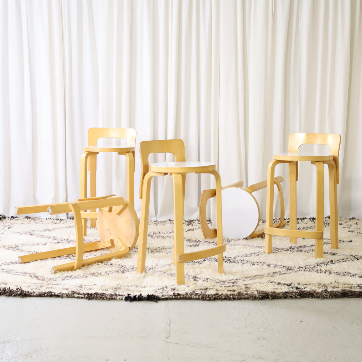 Alvar Aalto K65 High Chair for Artek in Birch and White Laminate, five Artek K65 high chairs in birch and white laminate