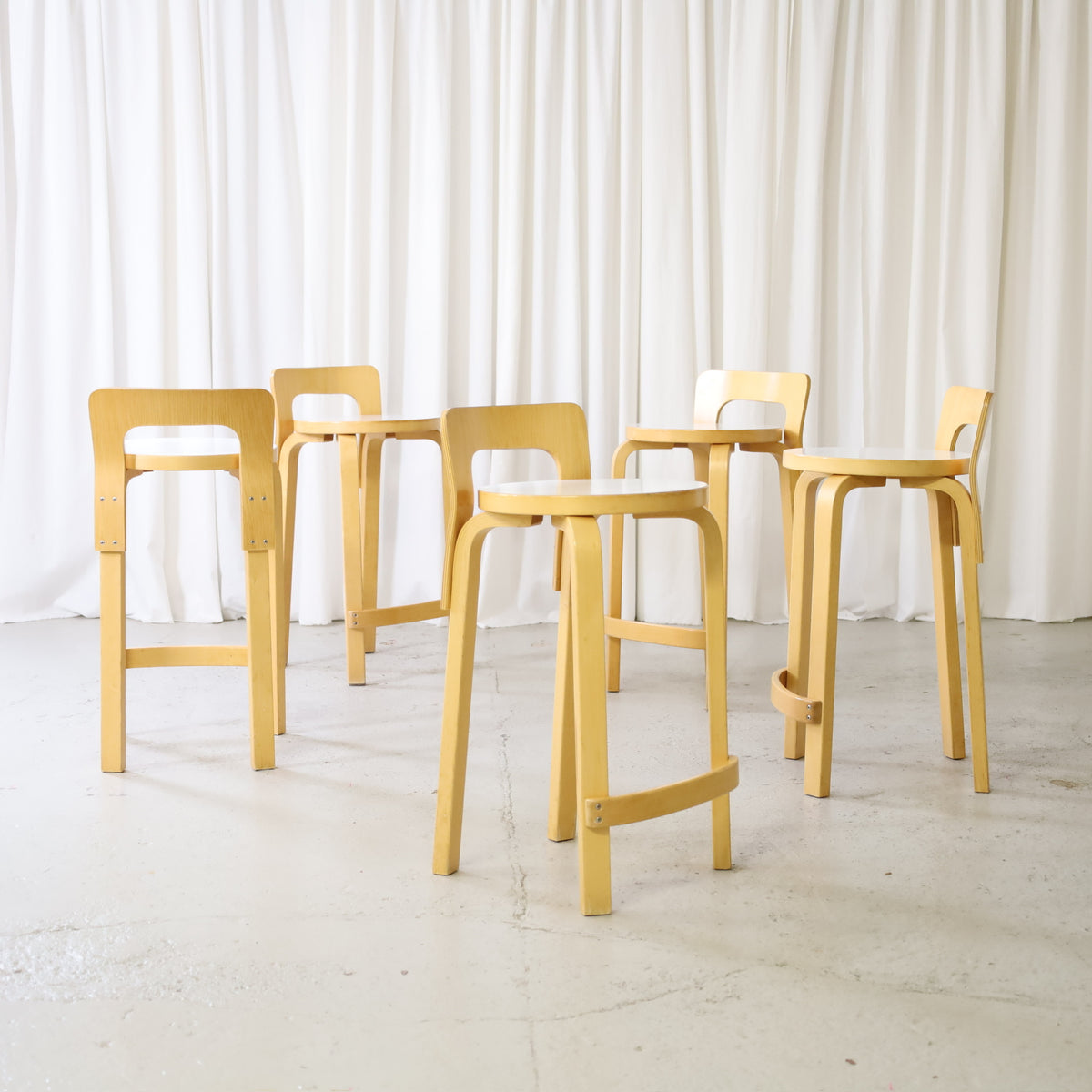 Alvar Aalto K65 High Chair for Artek in Birch and White Laminate, five Artek K65 high chairs in birch and white laminate
