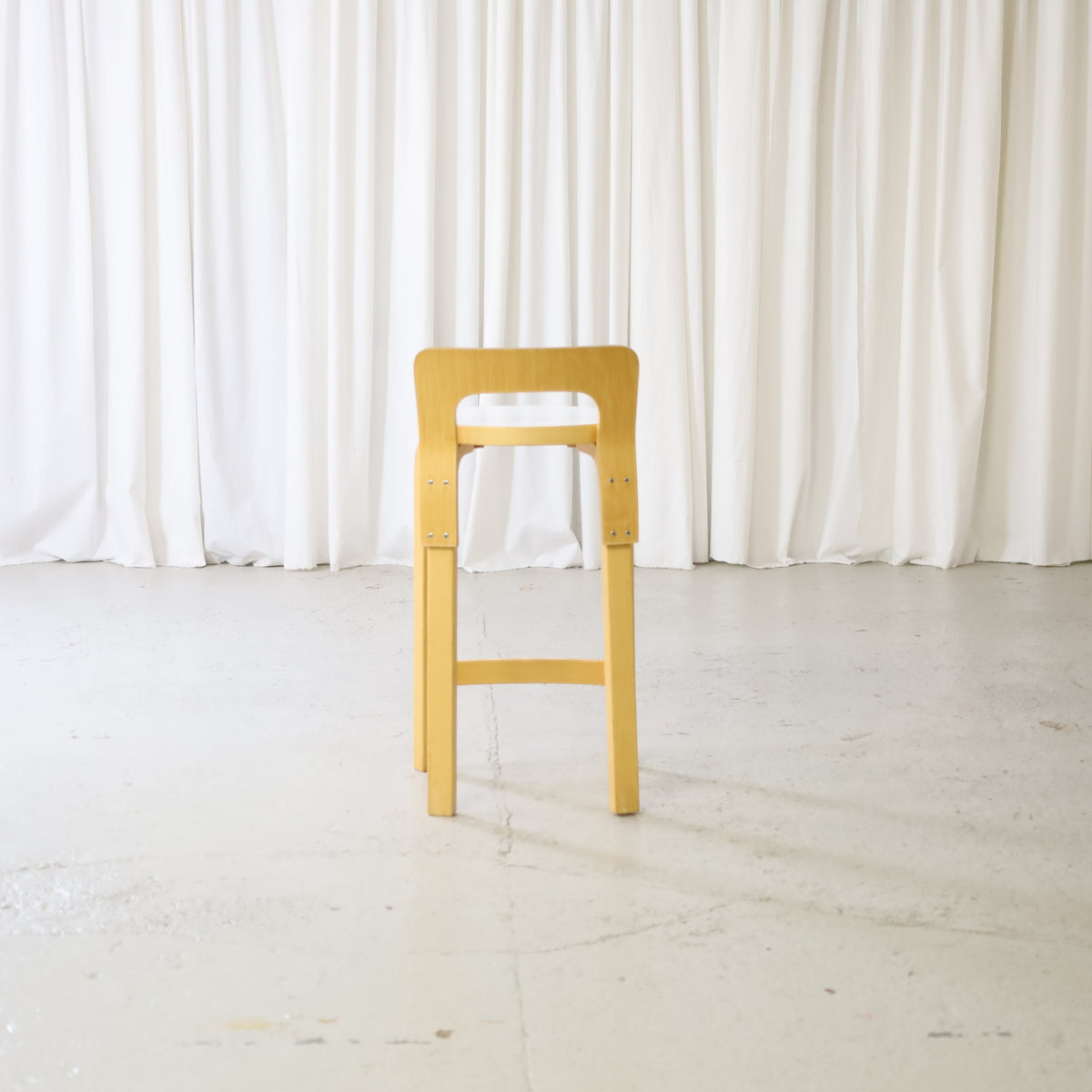 Alvar Aalto K65 High Chair for Artek in Birch and White Laminate, artek K65 high chair back view
