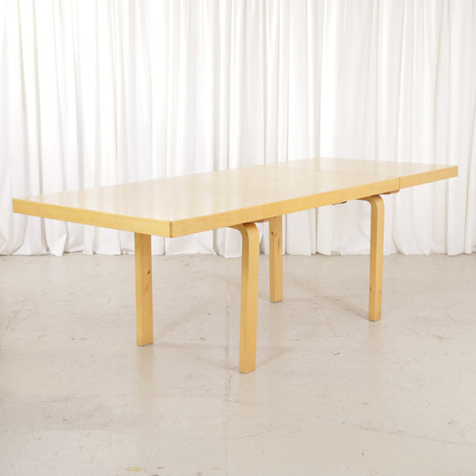 Alvar Aalto Model 92 extendable dining table by Artek, fully extended