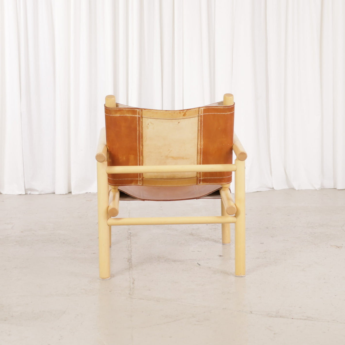 Ben af Schultén Safari 411 Lounge Chair in Patinated Leather for Artek, ben af Schultén Safari armchair in leather, view 4