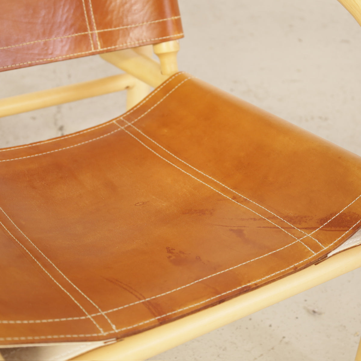 Ben af Schultén Safari 411 Lounge Chair in Patinated Leather for Artek, ben af Schultén Safari armchair in leather, view 11