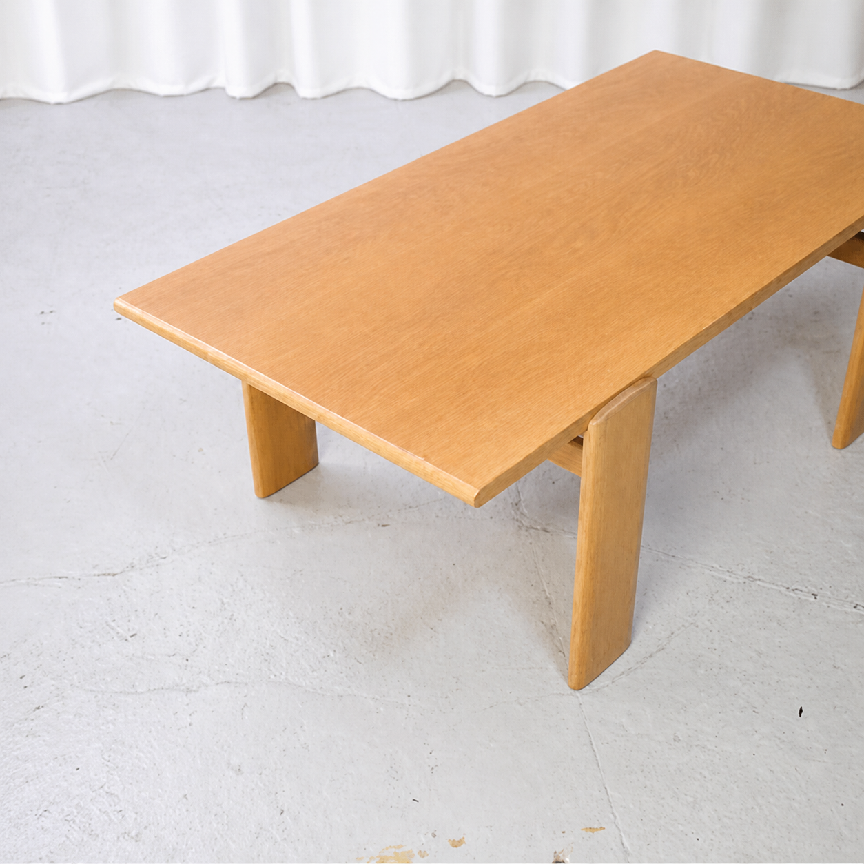 Top and edge detail of the Esko Pajamies Africa coffee table