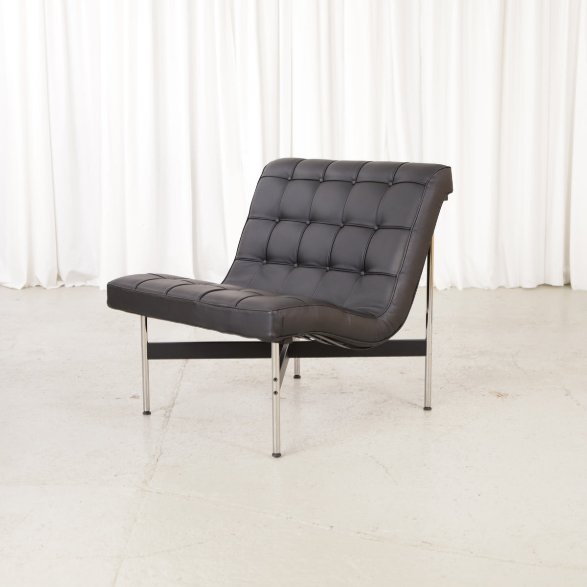 ICF New York lounge chair in black leather, chair view