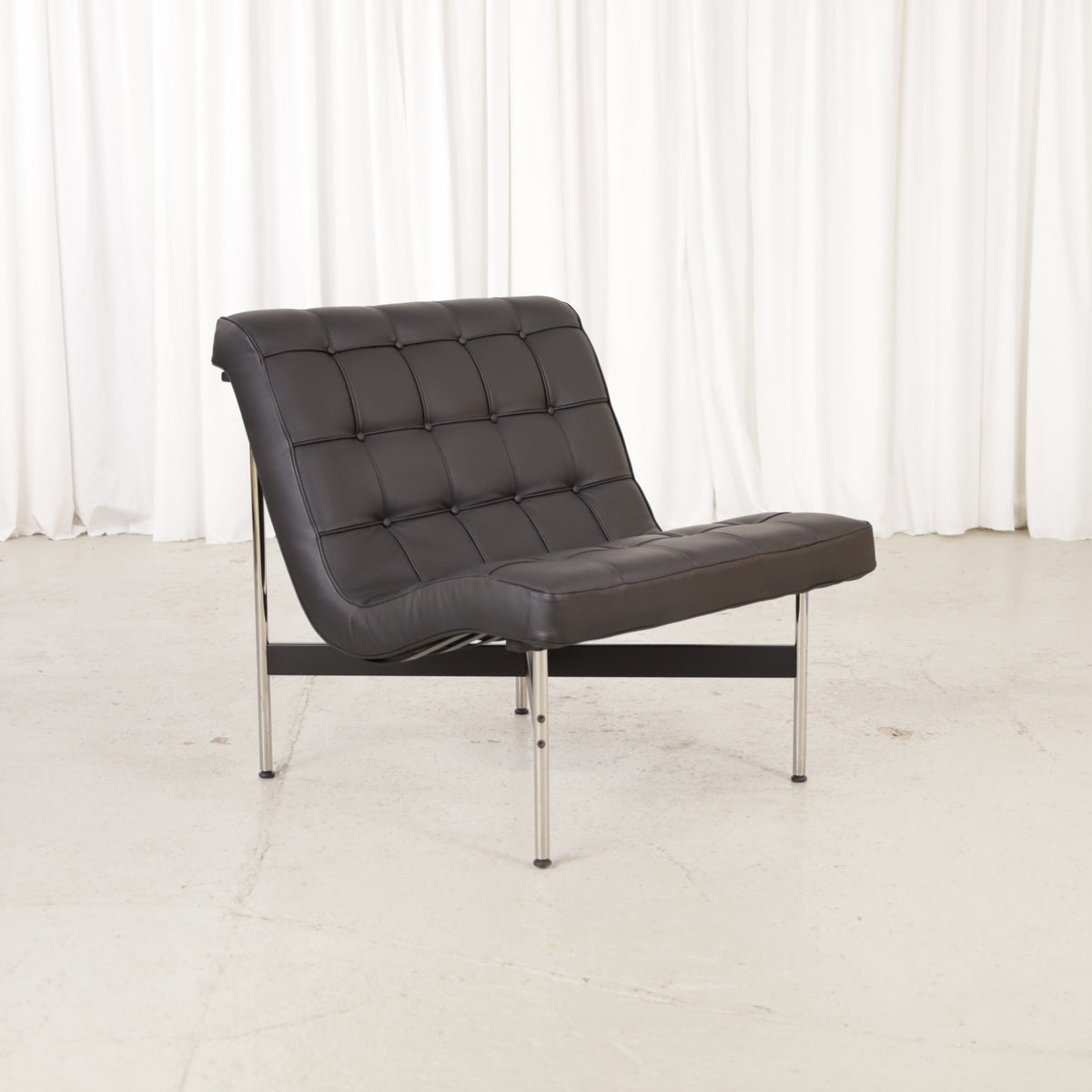 ICF New York lounge chair in black leather, chair view