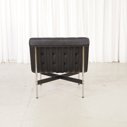 ICF New York lounge chair in black leather, chair view