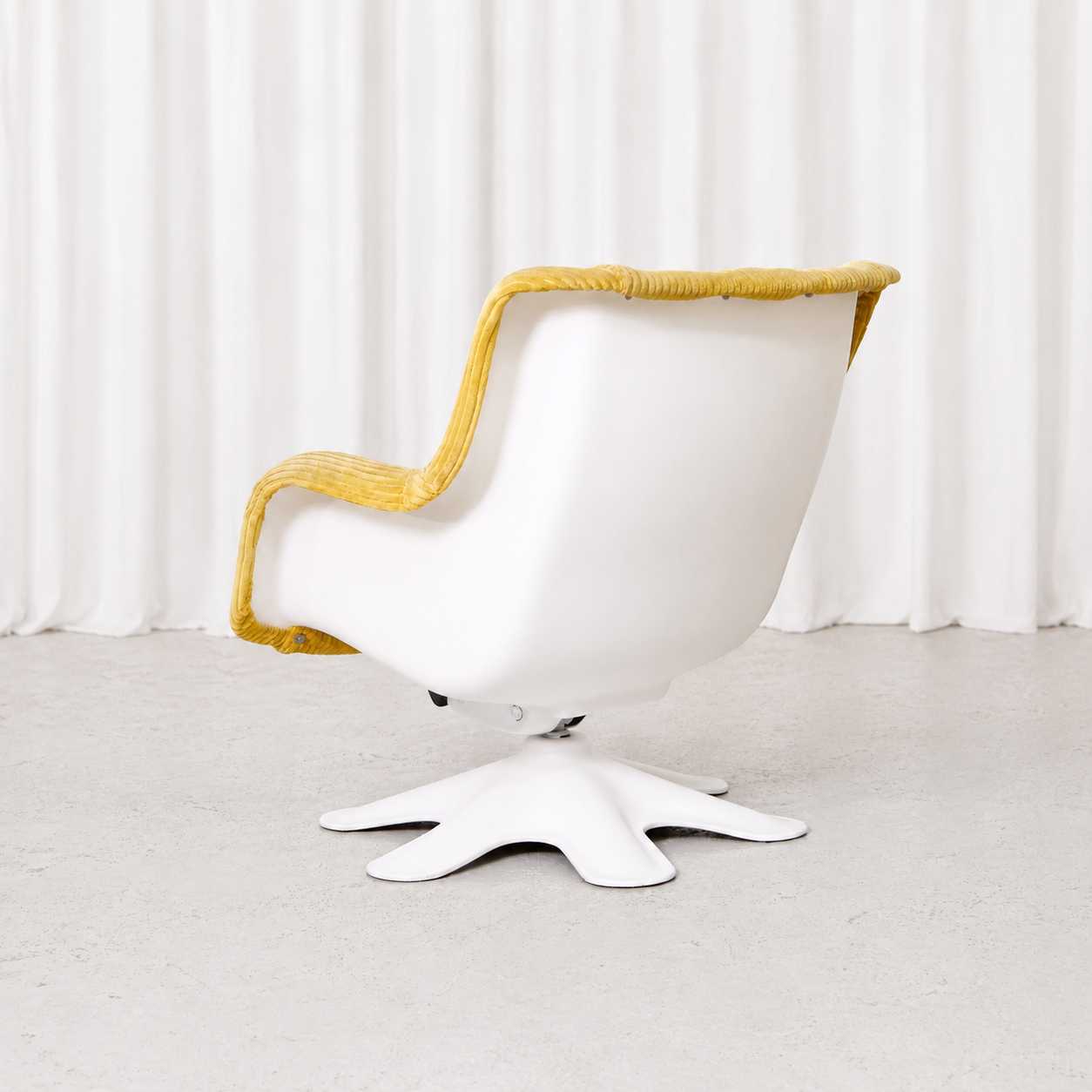 Yrjö Kukkapuro 418 Armchair in Yellow Corduroy