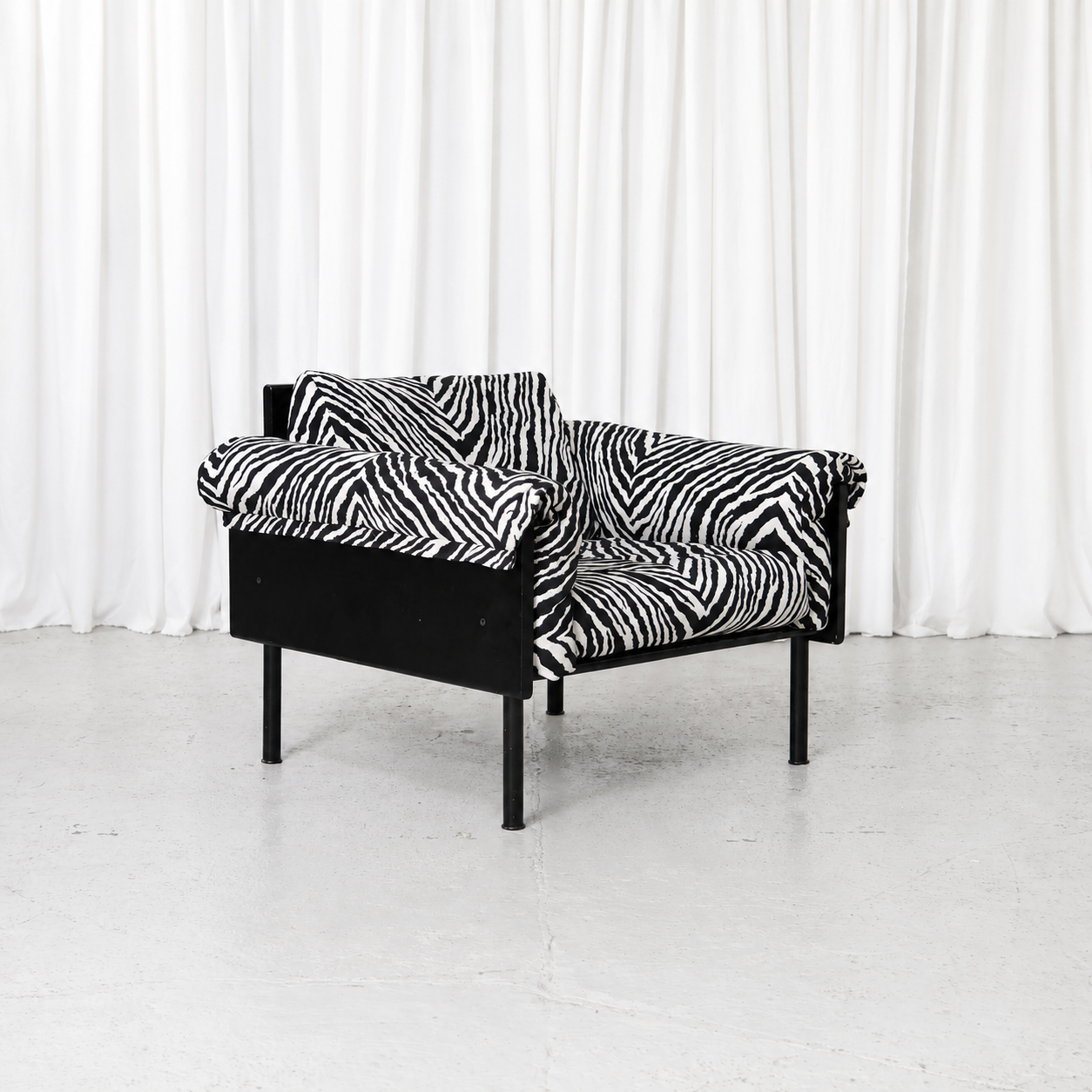 Yrjö Kukkapuro Ateljee Armchair with Zebra Upholstery, Black Frame