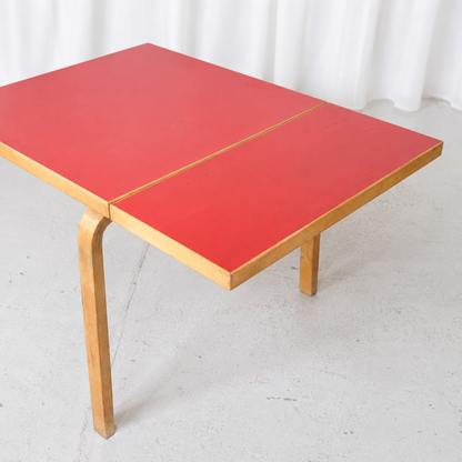 Artek Alvar Aalto Drop-Leaf Table DL81C in Red Linoleum