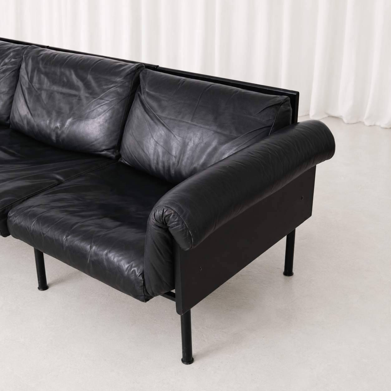 Yrjö Kukkapuro Ateljee Sofa in Black Leather