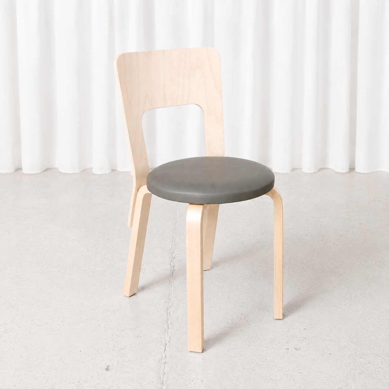 Alvar Aalto Chair 66 for Artek, 2026