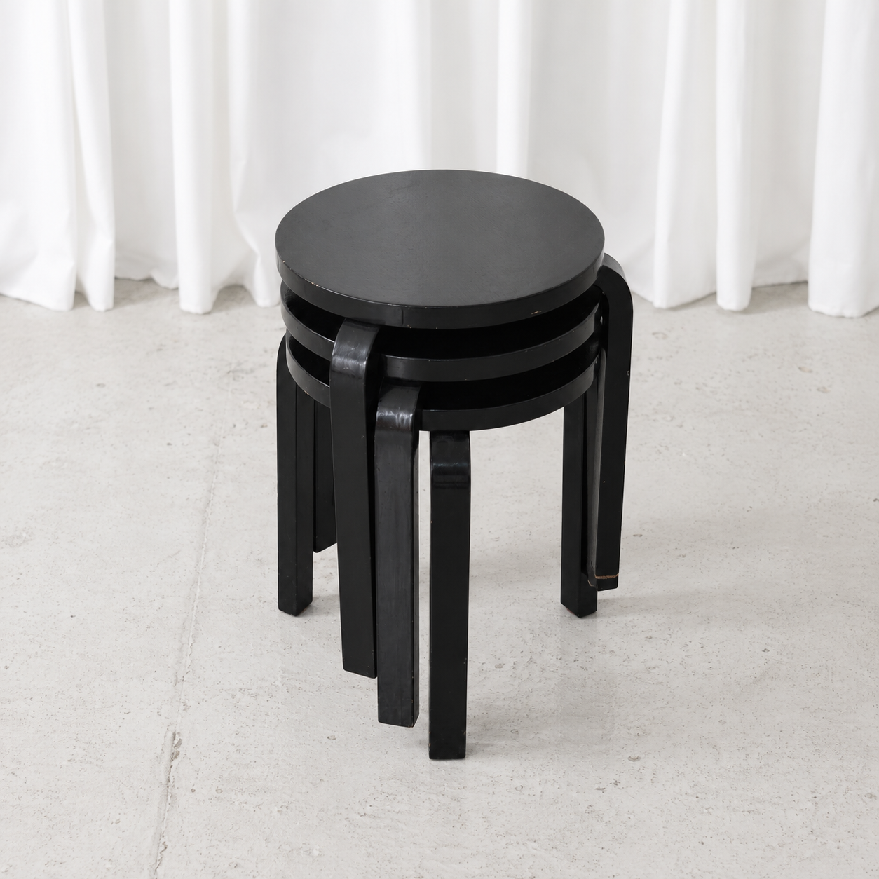 Artek Stool 60 by Alvar Aalto, Black