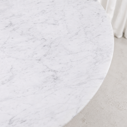 Eero Saarinen Tulip Dining Table by Knoll with White Marble Top