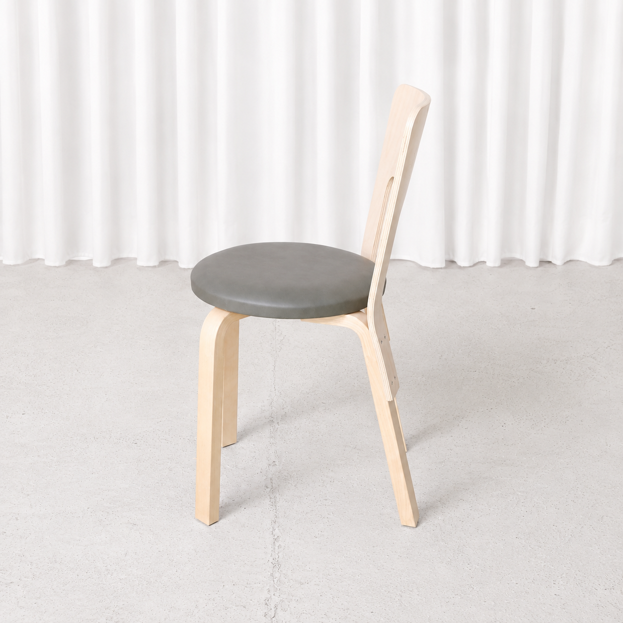 Alvar Aalto Chair 66 for Artek, 2026