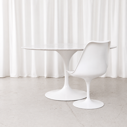 Eero Saarinen Tulip Dining Table by Knoll with White Marble Top