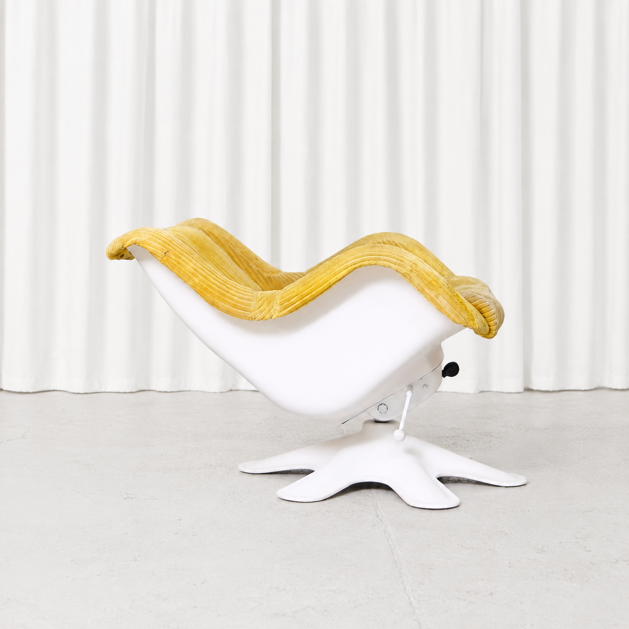 Yrjö Kukkapuro 418 Armchair in Yellow Corduroy