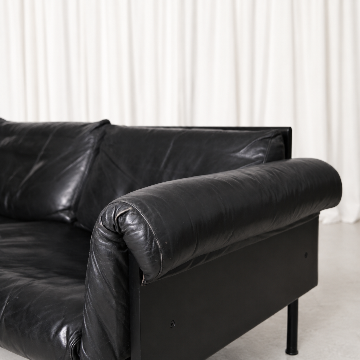 Yrjö Kukkapuro Ateljee Sofa in Black Leather