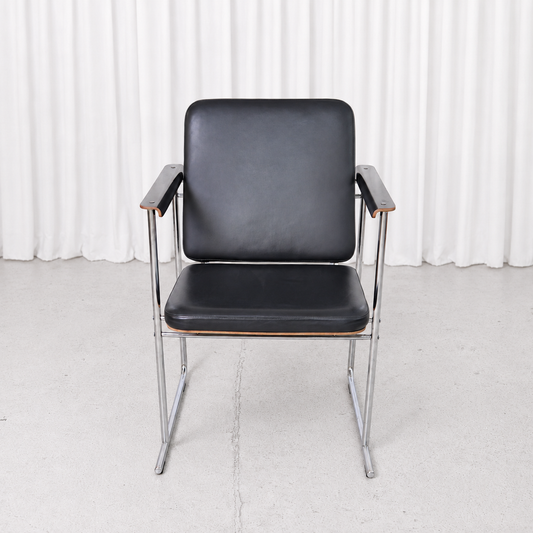 Yrjö Kukkapuro Skaala Armchair in Black Leather