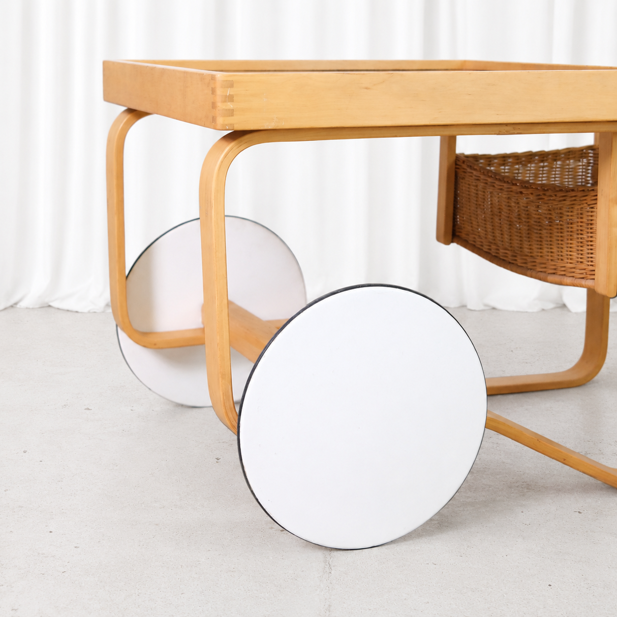 Artek 900 Tea Trolley with Black Ceramic Tiles by Alvar Aalto