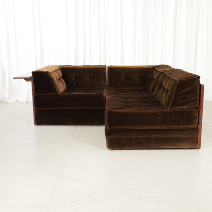 Two buttoned brown velvet seats