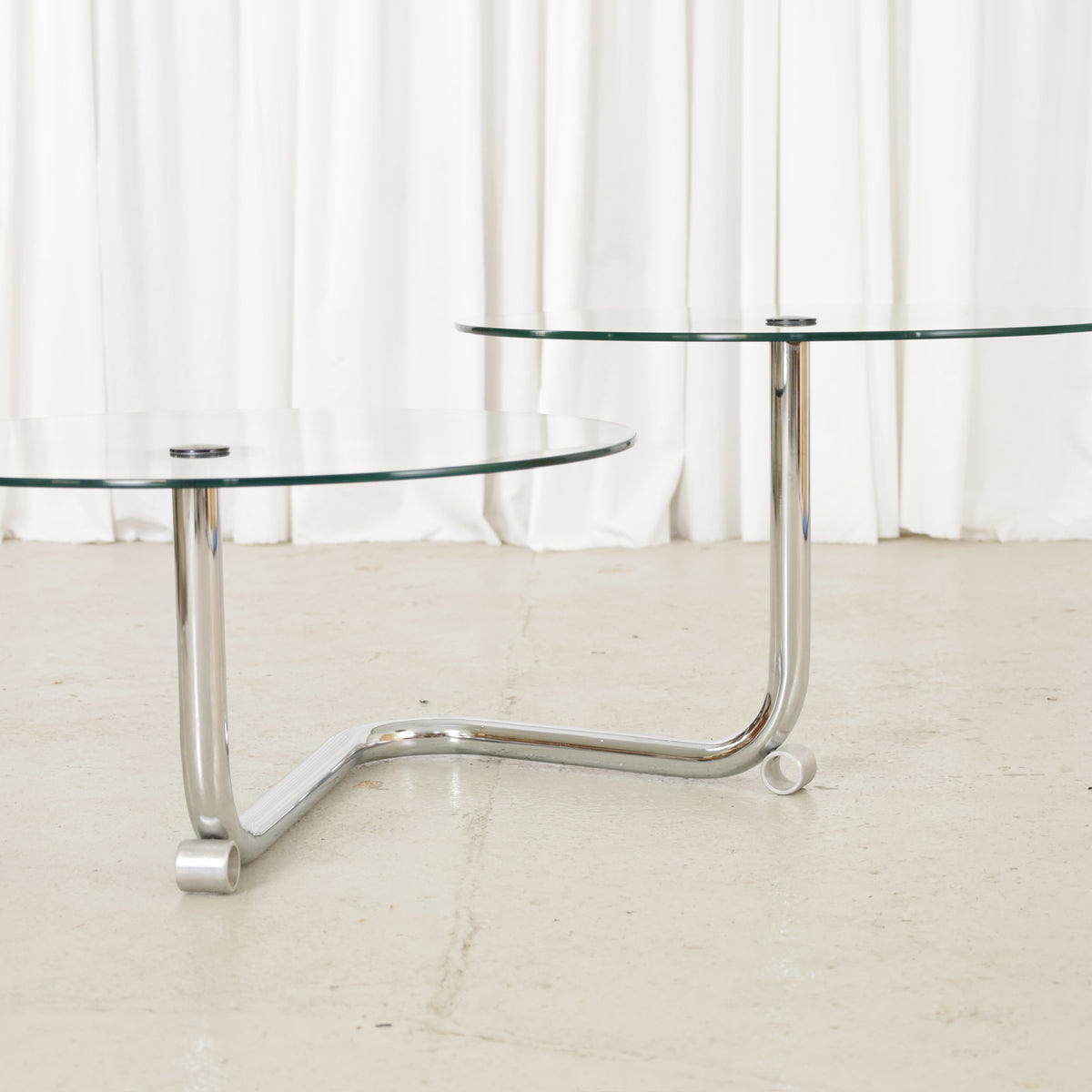 Vintage Italian-Style Swivel Glass Coffee Table in Chrome, vintage chrome and glass coffee table, glass support detail