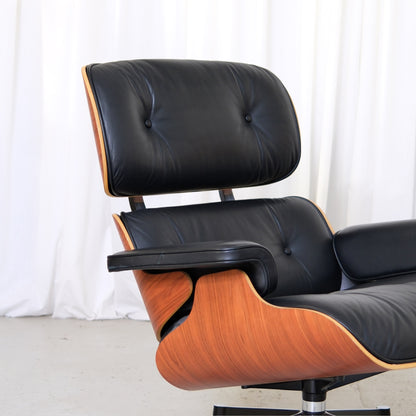 Black Premium F leather cushions on Vitra Eames Lounge Chair