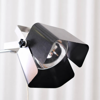 Black metal reflectors on the Yrjö Kukkapuro 100 G floor lamp