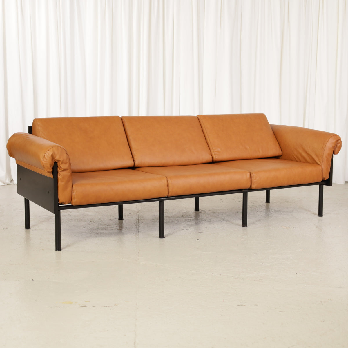 Yrjö Kukkapuro Ateljee Three-Seater Sofa with Renewed Cushions, yrjö Kukkapuro Ateljee three-seater sofa, angled front view
