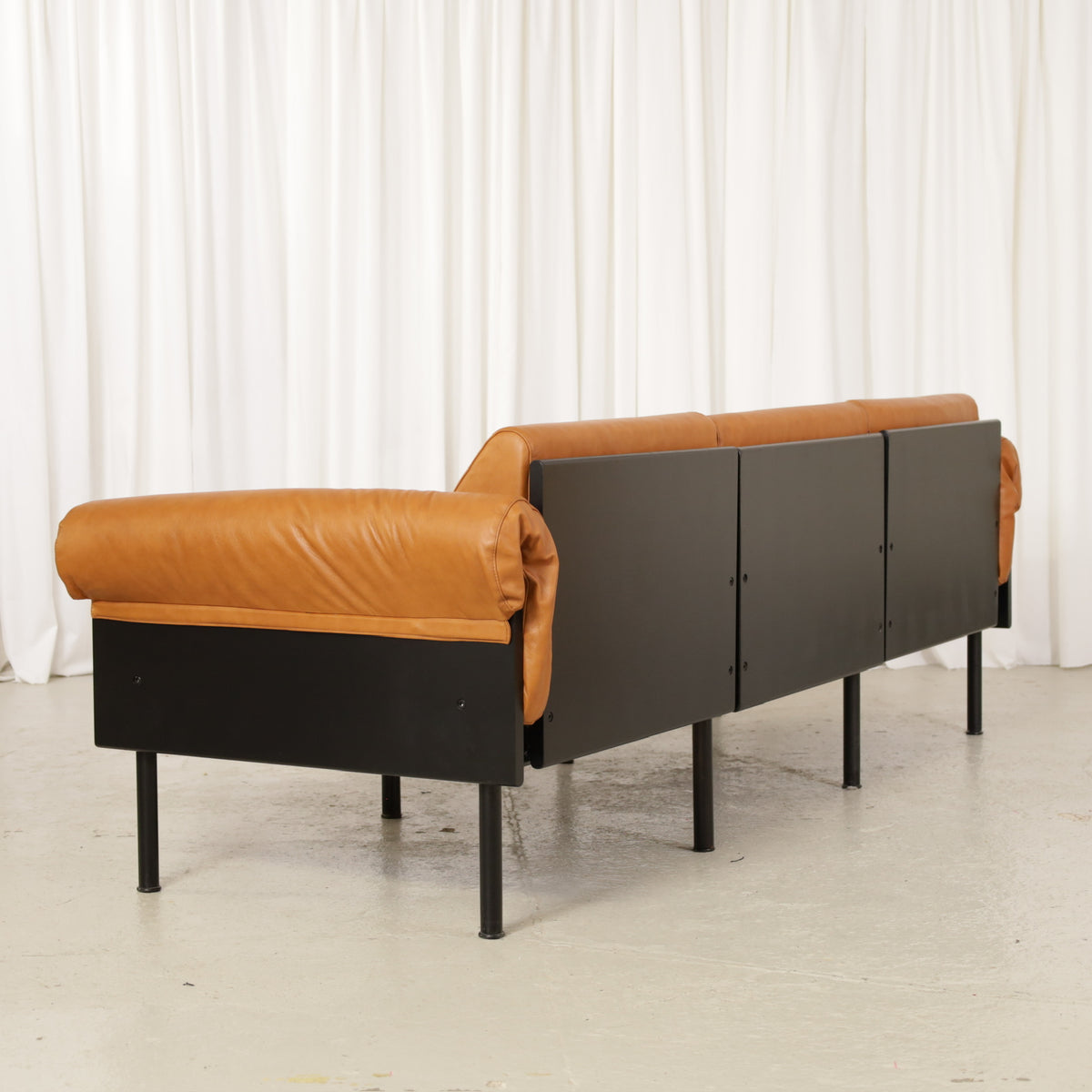 Yrjö Kukkapuro Ateljee Three-Seater Sofa with Renewed Cushions, ateljee sofa, rear three-quarter view