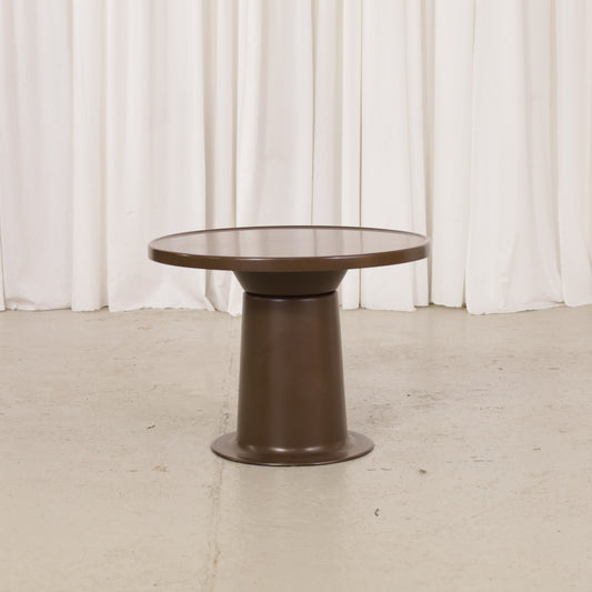 Yrjö Kukkapuro Saturnus Brown Fibreglass Coffee and Side Table, saturnus round coffee table, alternate frontal view